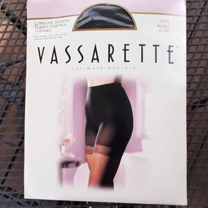 Vassarette Black Silky Sheer Tummy Control Hosiery Size Long NWT